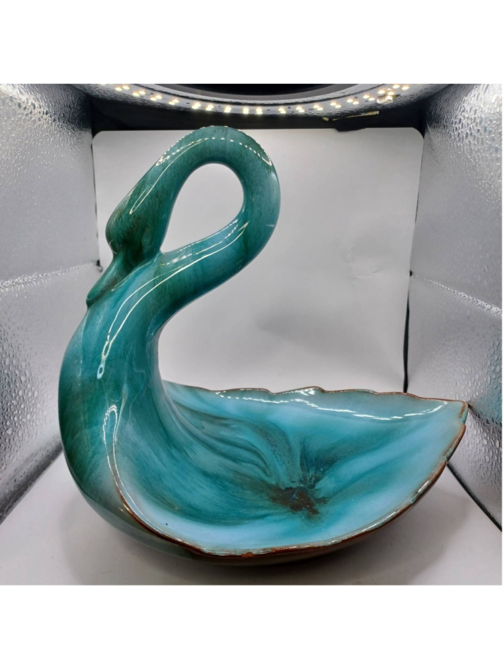 Blue mountain pottery swan Bowl